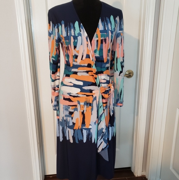 Dress - Picture 1 of 8